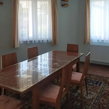 度假居 Beautiful Home In Porec 波雷奇