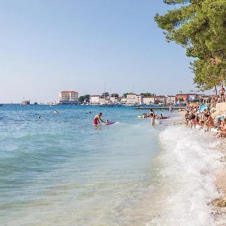 펜션 Stunning In Porec 포레치