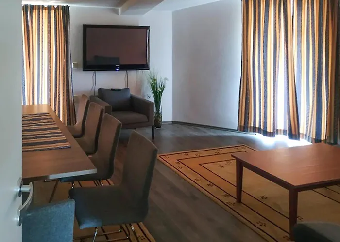 Stunning In * Πόρετς